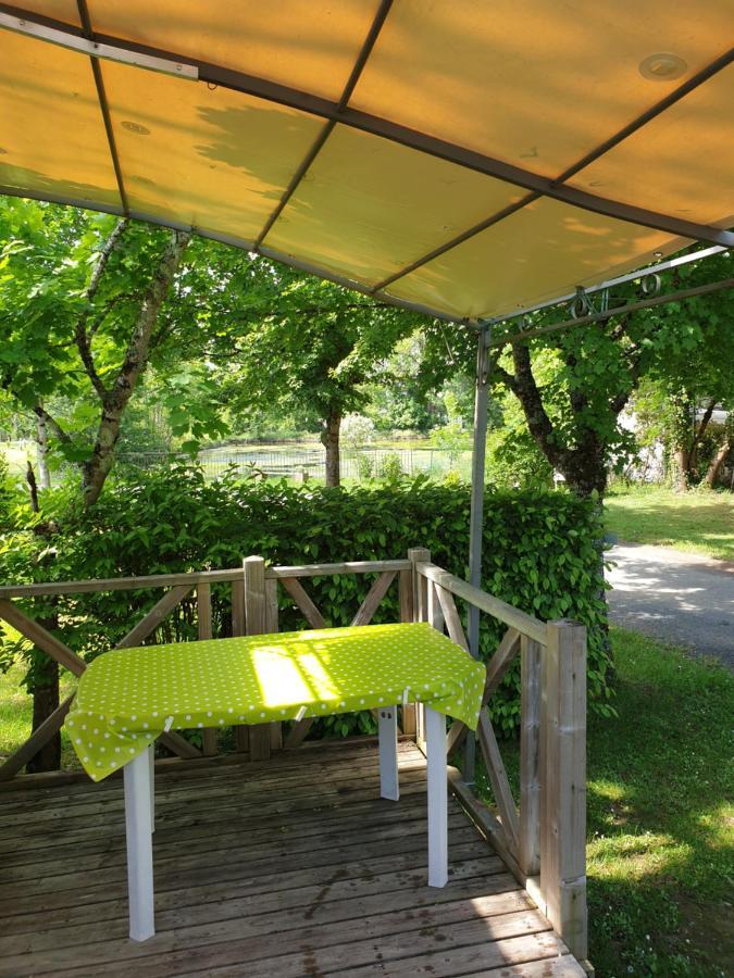 Le Moulin Du Bleufond Hotel Montignac-Lascaux Bagian luar foto