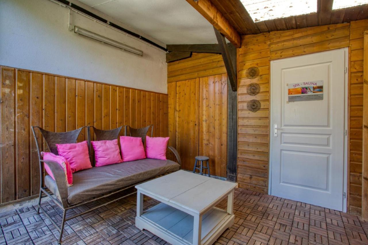 Le Moulin Du Bleufond Hotel Montignac-Lascaux Bagian luar foto