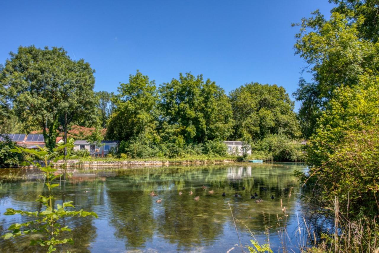 Le Moulin Du Bleufond Hotel Montignac-Lascaux Bagian luar foto